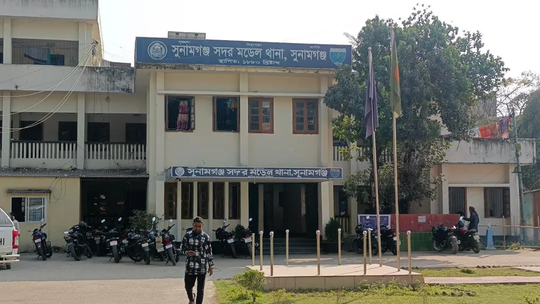 প্রধান উপদেষ্টা পদত্যাগ করবেন না: ফাইজ তাইয়েব আহমেদ