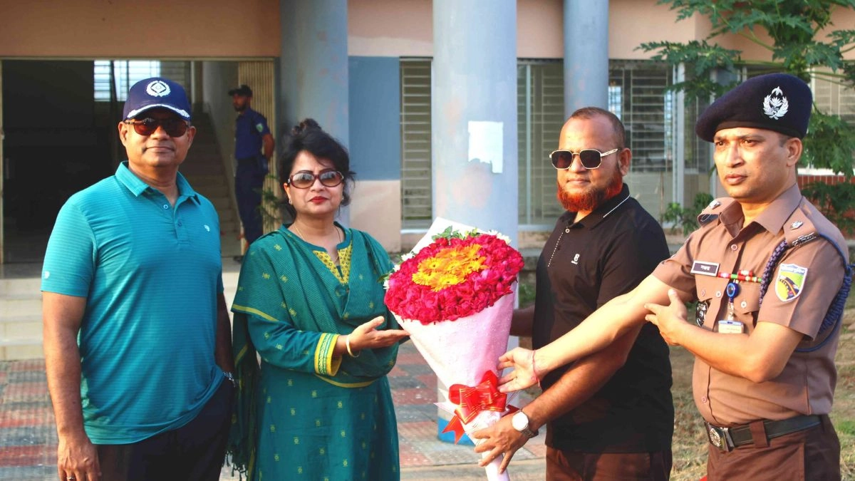 প্রধান উপদেষ্টা পদত্যাগ করবেন না: ফাইজ তাইয়েব আহমেদ