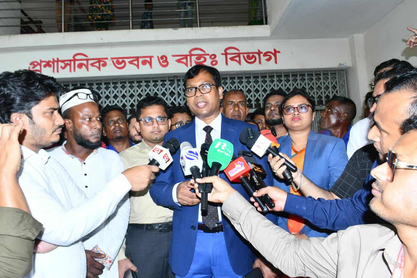 প্রধান উপদেষ্টা পদত্যাগ করবেন না: ফাইজ তাইয়েব আহমেদ