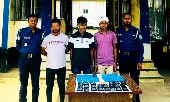 প্রধান উপদেষ্টা পদত্যাগ করবেন না: ফাইজ তাইয়েব আহমেদ