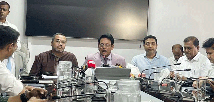 প্রধান উপদেষ্টা পদত্যাগ করবেন না: ফাইজ তাইয়েব আহমেদ