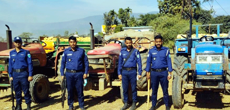 প্রধান উপদেষ্টা পদত্যাগ করবেন না: ফাইজ তাইয়েব আহমেদ