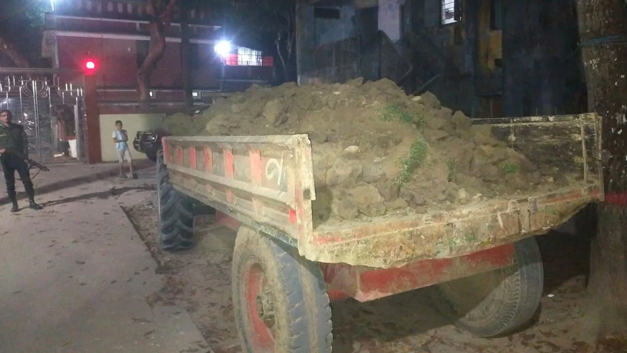 প্রধান উপদেষ্টা পদত্যাগ করবেন না: ফাইজ তাইয়েব আহমেদ