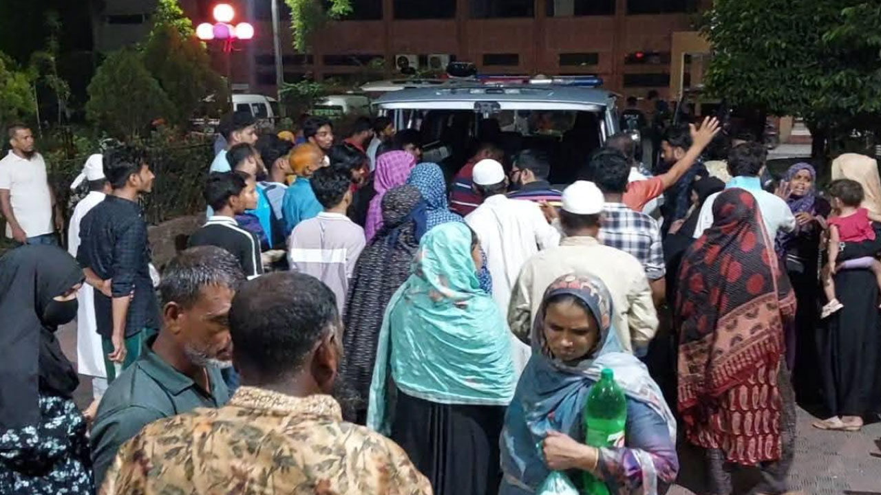 প্রধান উপদেষ্টা পদত্যাগ করবেন না: ফাইজ তাইয়েব আহমেদ