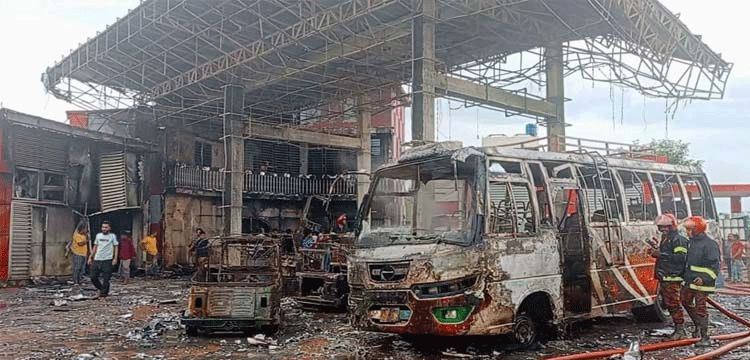 প্রধান উপদেষ্টা পদত্যাগ করবেন না: ফাইজ তাইয়েব আহমেদ