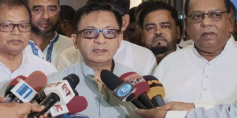 প্রধান উপদেষ্টা পদত্যাগ করবেন না: ফাইজ তাইয়েব আহমেদ