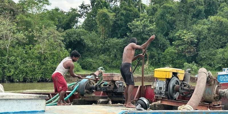 প্রধান উপদেষ্টা পদত্যাগ করবেন না: ফাইজ তাইয়েব আহমেদ