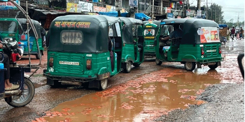 প্রধান উপদেষ্টা পদত্যাগ করবেন না: ফাইজ তাইয়েব আহমেদ