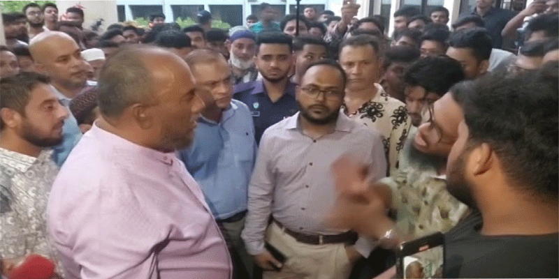 প্রধান উপদেষ্টা পদত্যাগ করবেন না: ফাইজ তাইয়েব আহমেদ