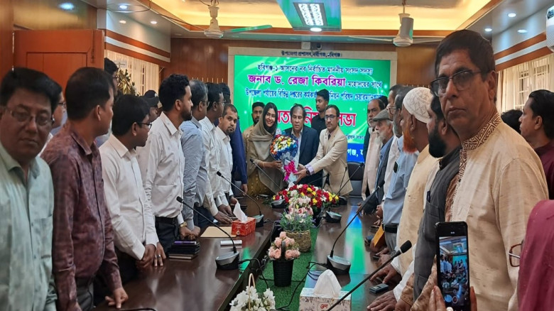 প্রধান উপদেষ্টা পদত্যাগ করবেন না: ফাইজ তাইয়েব আহমেদ