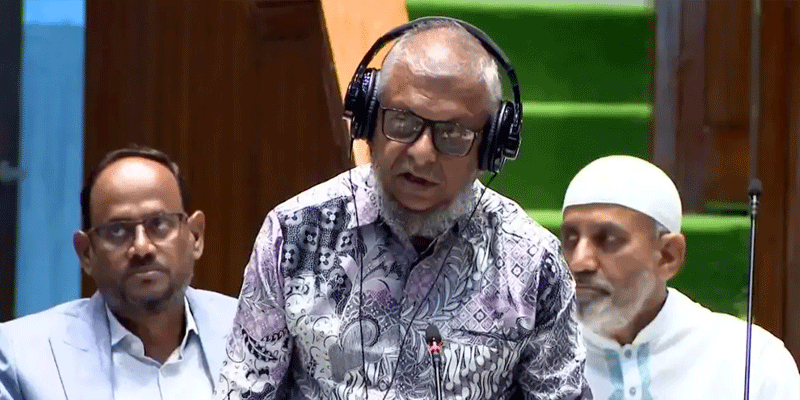 প্রধান উপদেষ্টা পদত্যাগ করবেন না: ফাইজ তাইয়েব আহমেদ