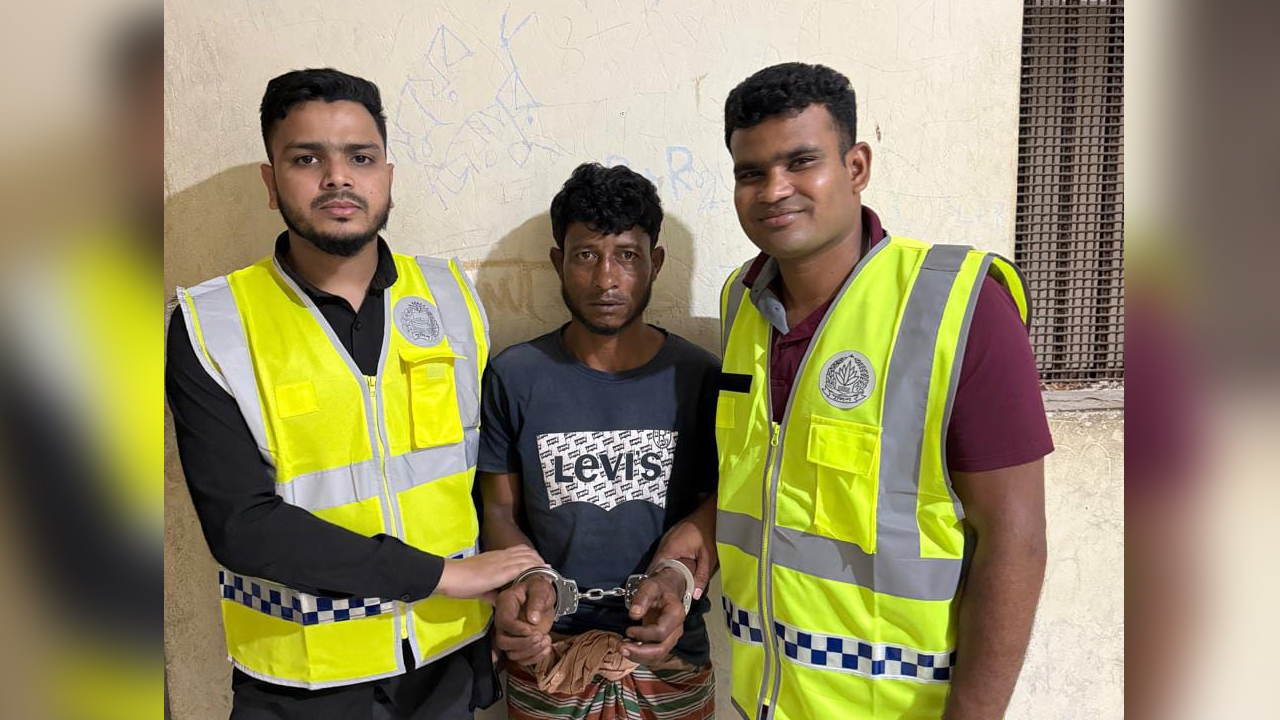 প্রধান উপদেষ্টা পদত্যাগ করবেন না: ফাইজ তাইয়েব আহমেদ