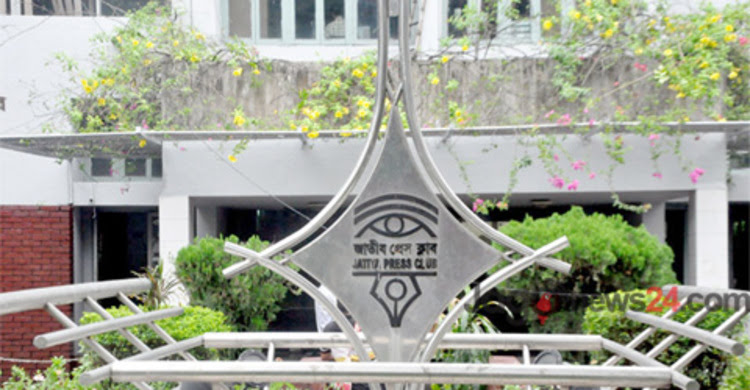 প্রধান উপদেষ্টা পদত্যাগ করবেন না: ফাইজ তাইয়েব আহমেদ