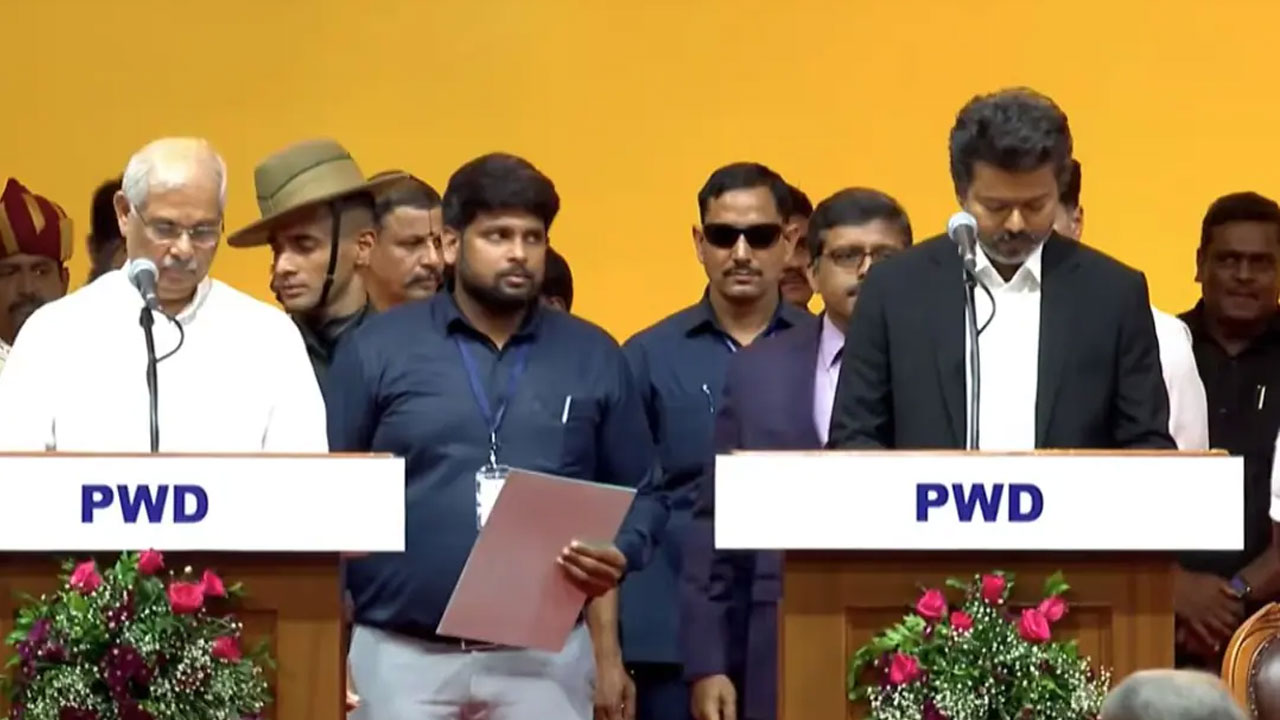 প্রধান উপদেষ্টা পদত্যাগ করবেন না: ফাইজ তাইয়েব আহমেদ