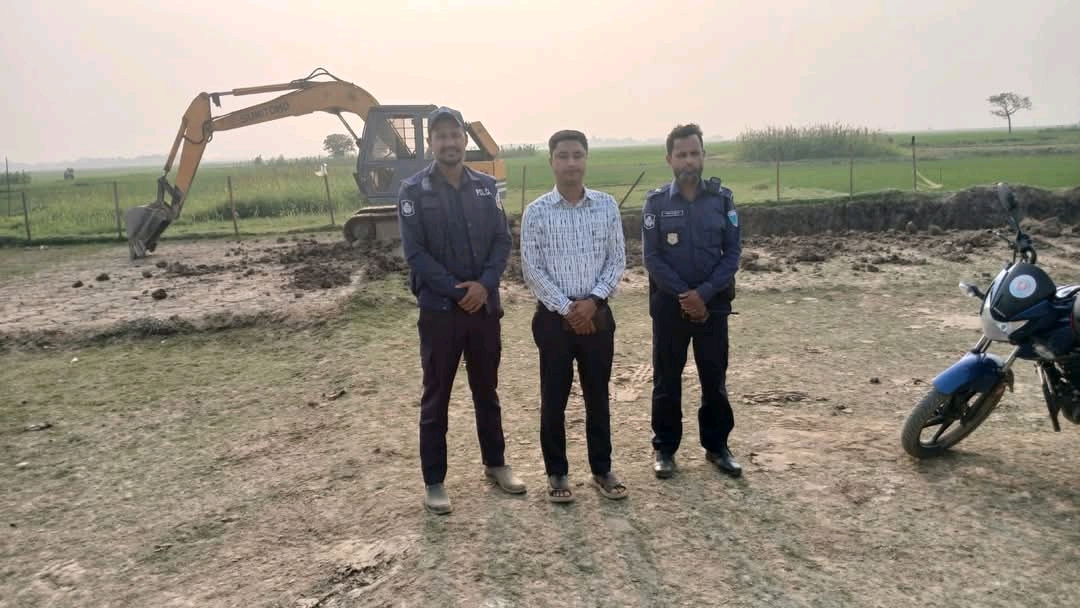 প্রধান উপদেষ্টা পদত্যাগ করবেন না: ফাইজ তাইয়েব আহমেদ