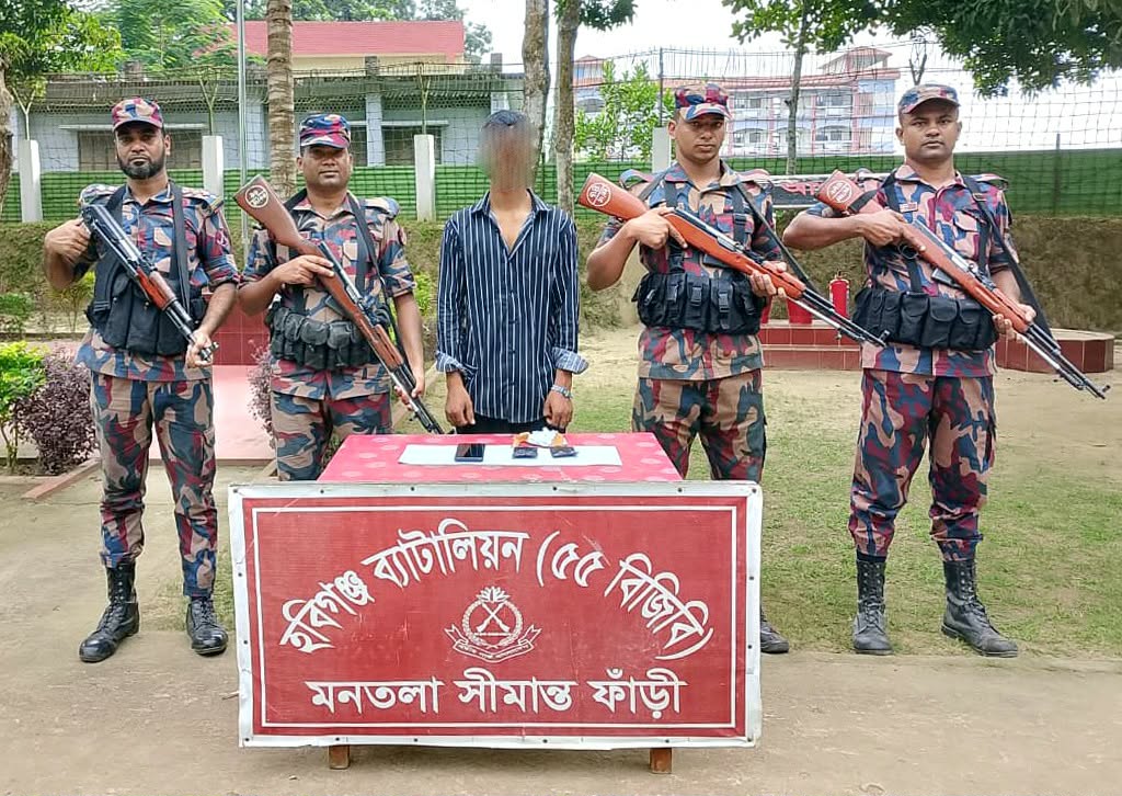 প্রধান উপদেষ্টা পদত্যাগ করবেন না: ফাইজ তাইয়েব আহমেদ