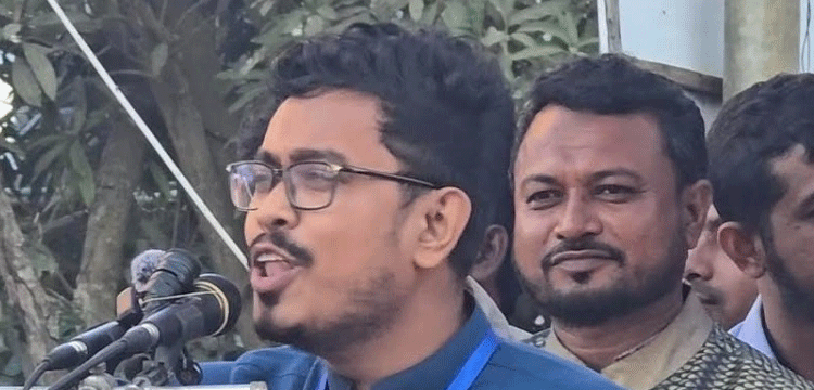 প্রধান উপদেষ্টা পদত্যাগ করবেন না: ফাইজ তাইয়েব আহমেদ