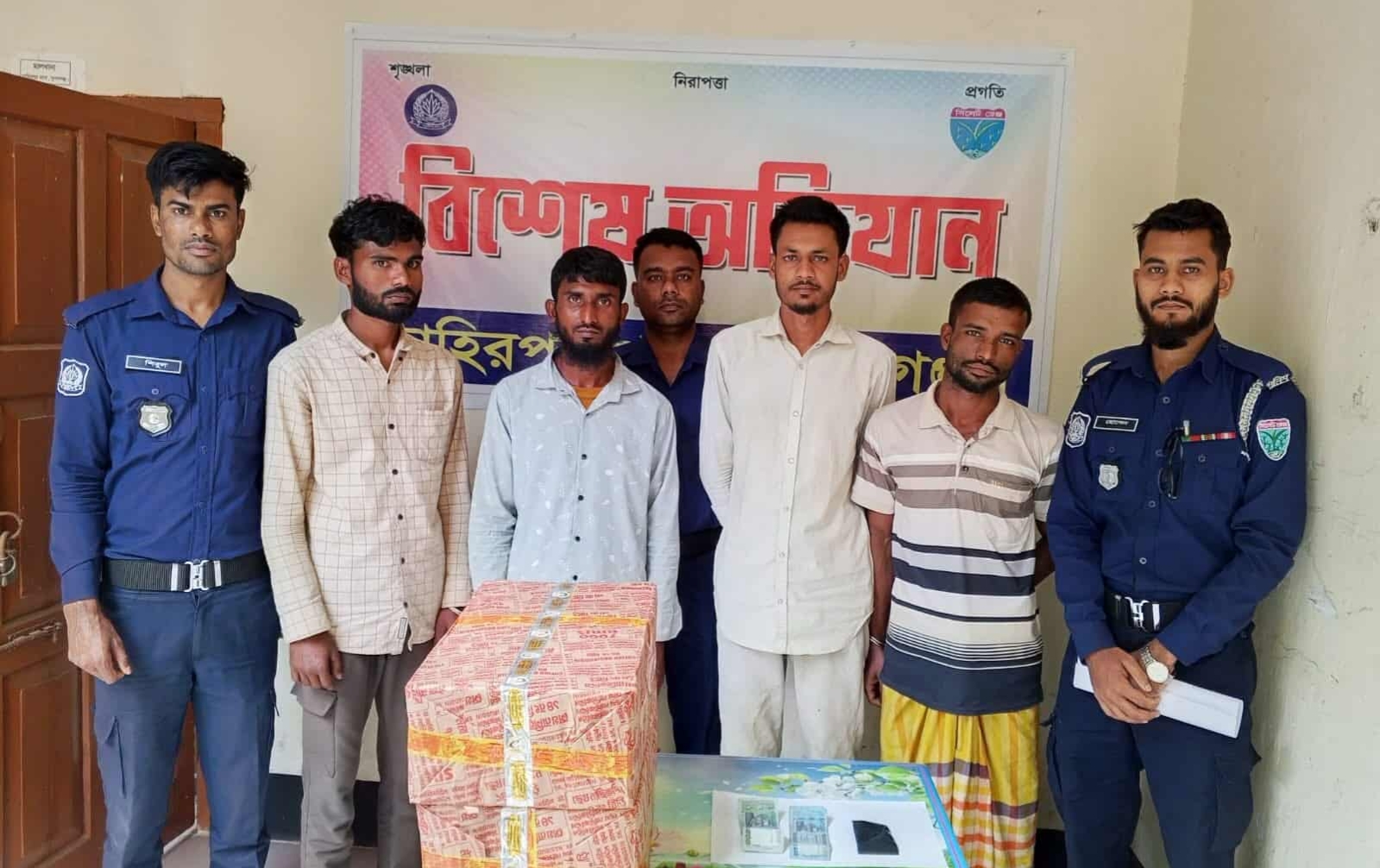 প্রধান উপদেষ্টা পদত্যাগ করবেন না: ফাইজ তাইয়েব আহমেদ