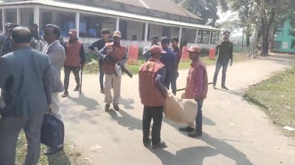 প্রধান উপদেষ্টা পদত্যাগ করবেন না: ফাইজ তাইয়েব আহমেদ