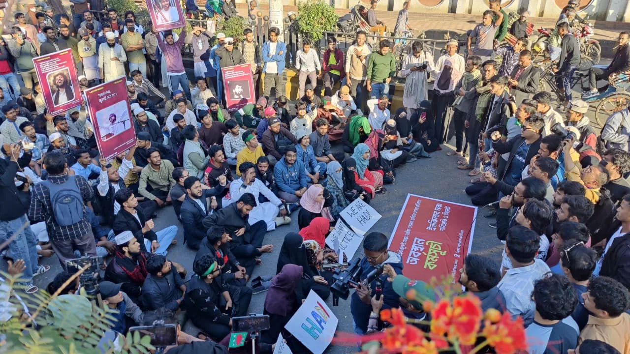 প্রধান উপদেষ্টা পদত্যাগ করবেন না: ফাইজ তাইয়েব আহমেদ