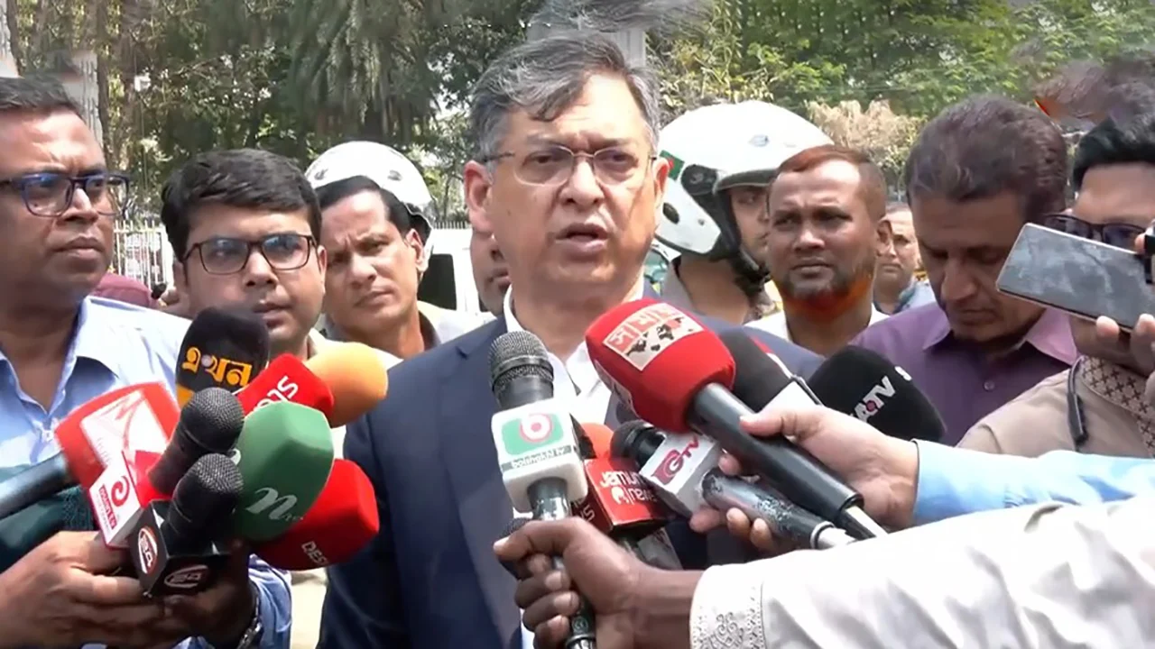 প্রধান উপদেষ্টা পদত্যাগ করবেন না: ফাইজ তাইয়েব আহমেদ