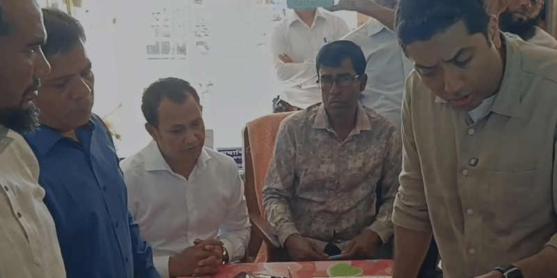 প্রধান উপদেষ্টা পদত্যাগ করবেন না: ফাইজ তাইয়েব আহমেদ