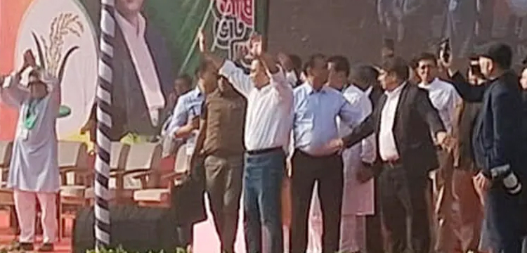 প্রধান উপদেষ্টা পদত্যাগ করবেন না: ফাইজ তাইয়েব আহমেদ