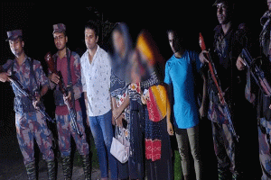 দোয়ারাবাজার সীমান্তে ভারতে প্রবেশকালে আটক ৪, পলাতক ৫