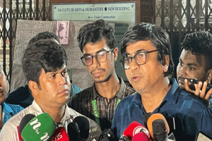 ফলাফল ঘোষণার আগেই জাকসুর নির্বাচন কমিশনারের পদত্যাগ