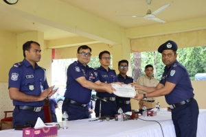 বড়লেখার ওসি মনিরুজ্জামান খান মৌলভীবাজার জেলার ‘শ্রেষ্ঠ ওসি’ নির্বাচিত