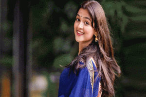 অশিক্ষিত ও চাঁদাবাজে দেশটা ভরে গেছে: সাদিয়া আয়মান