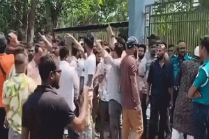 সিলেটে ফ্যামিলি কার্ডের জনবল নিয়োগে অনিয়ম, ইউএনওর কার্যালয়ে তালা