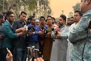 রাষ্ট্রপতিকে অভিশংসন ও গ্রেপ্তারের দাবি নাহিদ ইসলামের