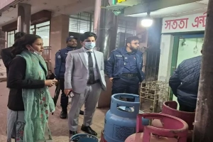 জৈন্তাপুর ও গোলাপগঞ্জে অতিরিক্ত দামে গ্যাস বিক্রির অভিযোগে ডিলারদের জরিমানা