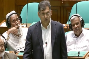 পাচার ও অপচয় রোধেই তেলের দাম বৃদ্ধি, সংকট নেই: সংসদে স্বরাষ্ট্রমন্ত্রী