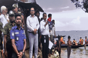 পরিবেশ অধিদপ্তরের অভিযান : টাঙ্গুয়ার হাওরে ৮ নৌকাকে জরিমানা