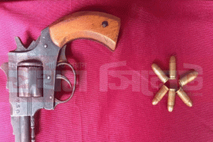 দোয়ারাবাজার থেকে বিদেশী রিভলবার উদ্ধার