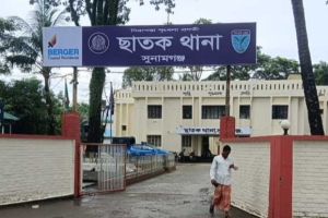 ছাতকে সড়ক নির্মাণে অনিয়মের জেরে দু'পক্ষের সংঘর্ষ, আহত ১৫