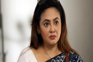 প্রধানমন্ত্রীর ছবি বিকৃতি : অভিনেত্রী শ্রীলেখাকে গ্রেপ্তারের দাবি