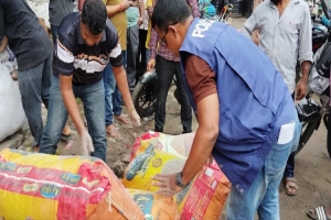 বড়লেখায় কুরিয়ার অফিস থেকে পাচারকালে ১০ লাখ টাকার ভারতীয় জিরা জব্দ