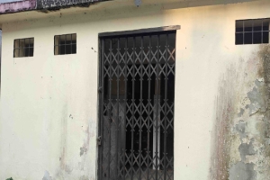 উদ্বোধনের পর তালা দেওয়া জগন্নাথপুর হাসপাতালের শৌচাগার