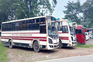 শাবিপ্রবির পরিবহন পুলে তিন ট্রিপ বন্ধ, ভোগান্তিতে শিক্ষার্থীরা