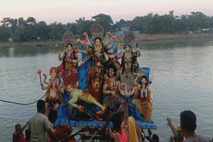 সুনামগঞ্জে অপ্রীতিকর ঘটনা ছাড়াই দুর্গাপূজা সম্পন্ন, নিরাপত্তায় পুলিশ ইউনিট