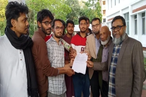 শাকসু নির্বাচন : স্মারকলিপি থেকে স্বাক্ষর প্রত্যাহার করেছেন দুই ভিপি প্রার্থী