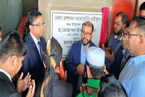 শান্তিগঞ্জে জেলা প্রশাসন ল্যাবরেটরি হাই স্কুলের উদ্বোধন