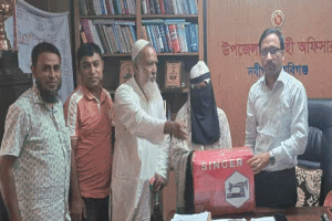 নবীগঞ্জে সংঘর্ষে নিহত সাব্বিরের পরিবারকে উপজেলা প্রশাসনের অনুদান
