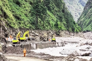 নেপালের বন্যায় ভারতের জন্যও বড় সতর্কবার্তা