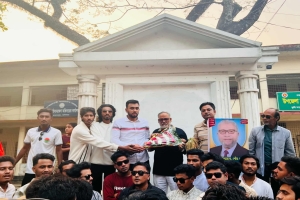 মাধবপুরে পৌর বিএনপির সাবেক সভাপতির বহিষ্কারাদেশ প্রত্যাহার : ছাত্রদলের ফুলেল অভ্যর্থনা