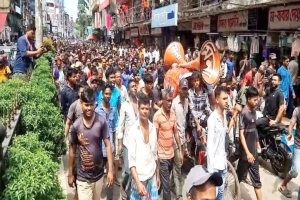 সিলেটে ব্যাটারিচালিত রিকশা চালকদের বিক্ষোভ