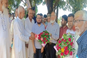 তাহিরপুরে ভোটকেন্দ্র পরিদর্শন করলেন প্রধান নির্বাচন কমিশনার